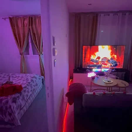 Deluxe Jacuzzi Appartement Freneuse (Yvelines)